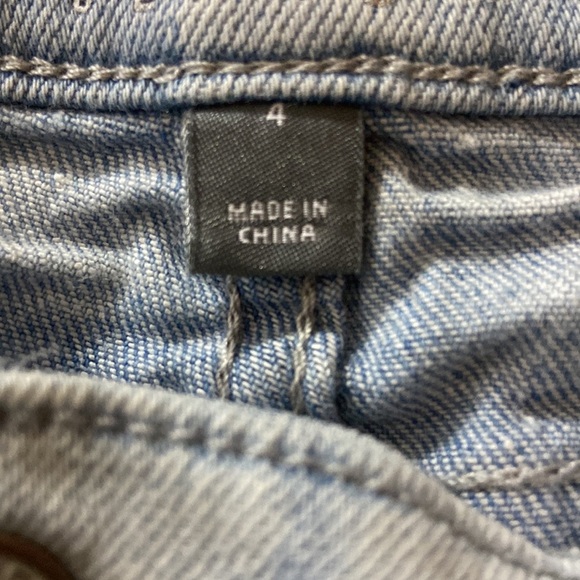 Soho New York & Company Chopped Straight Jeans Size 4 - Picture 9 of 11